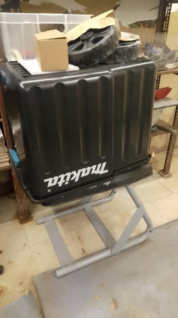 Hakselaar Makita nieuw, Ophalen
