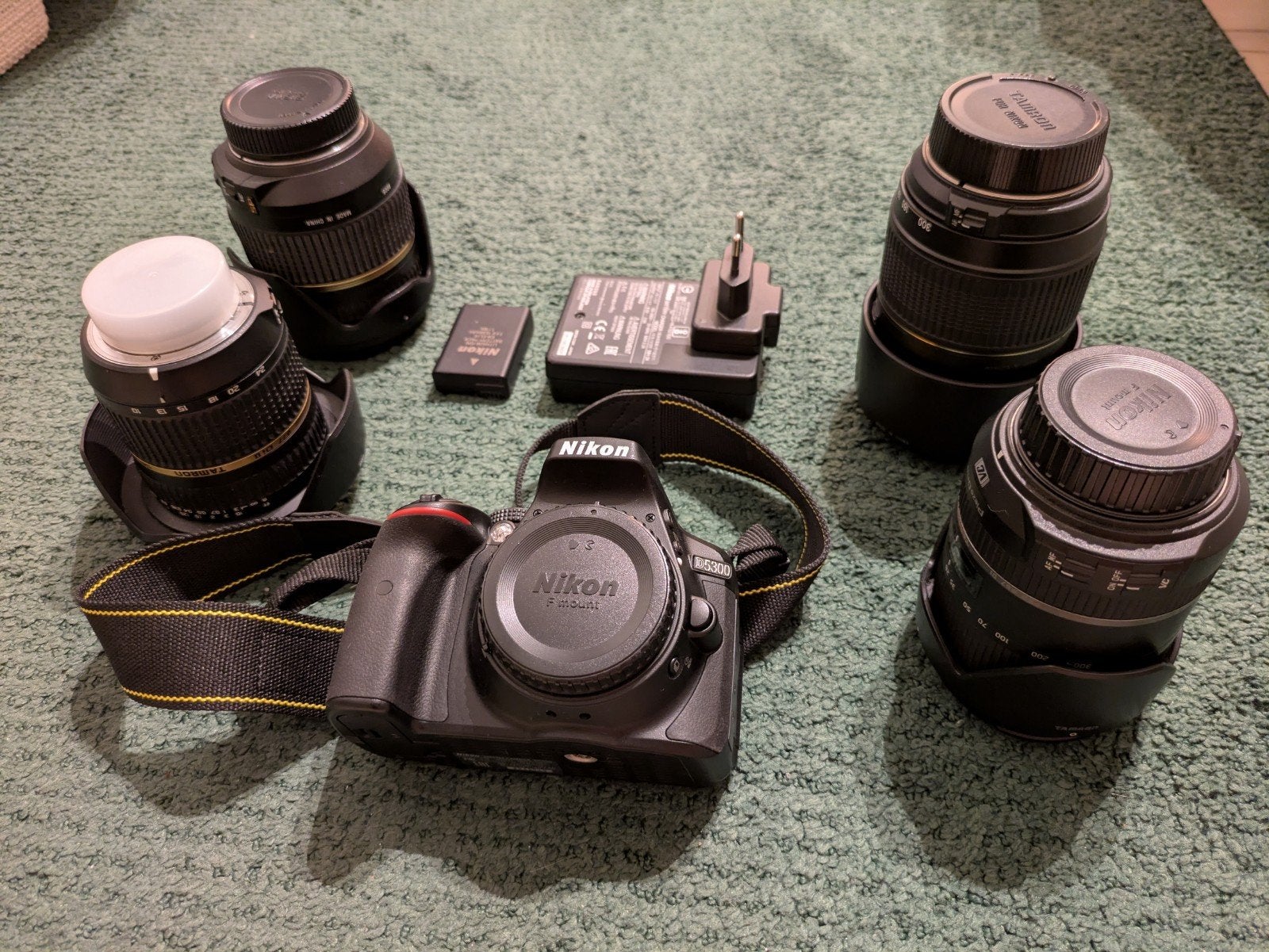 Nikon D5300 incl toebehoren en optie lenzen, Ophalen of Verzenden, Gebruikt, Spiegelreflex, Nikon