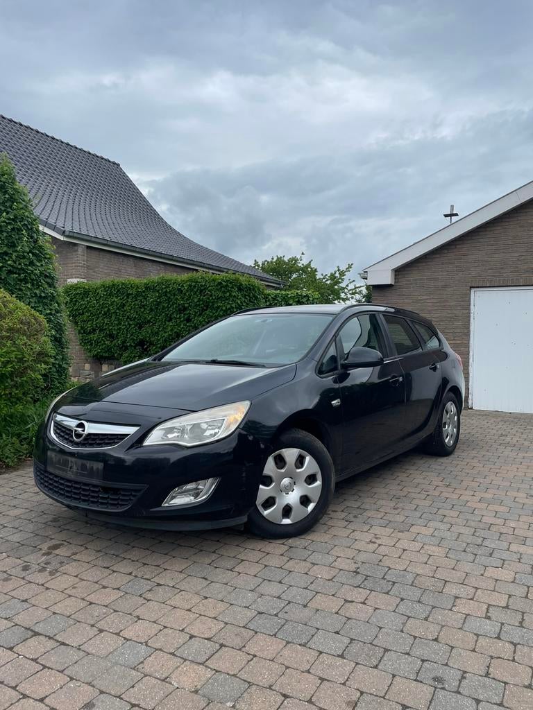Opel Astra J Sports Tourer 1.3 CDTI 2011 trekhaak EXPORT, Autos, Electronic Stability Program (ESP), Euro 5, Achat, 1503 kg