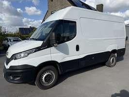 IVECO Daily 3.0 / AUTOMAAT / 20.653 + BTW, Auto's, Overige Auto's, Bedrijf, ABS, Achteruitrijcamera, Airconditioning, Android Auto