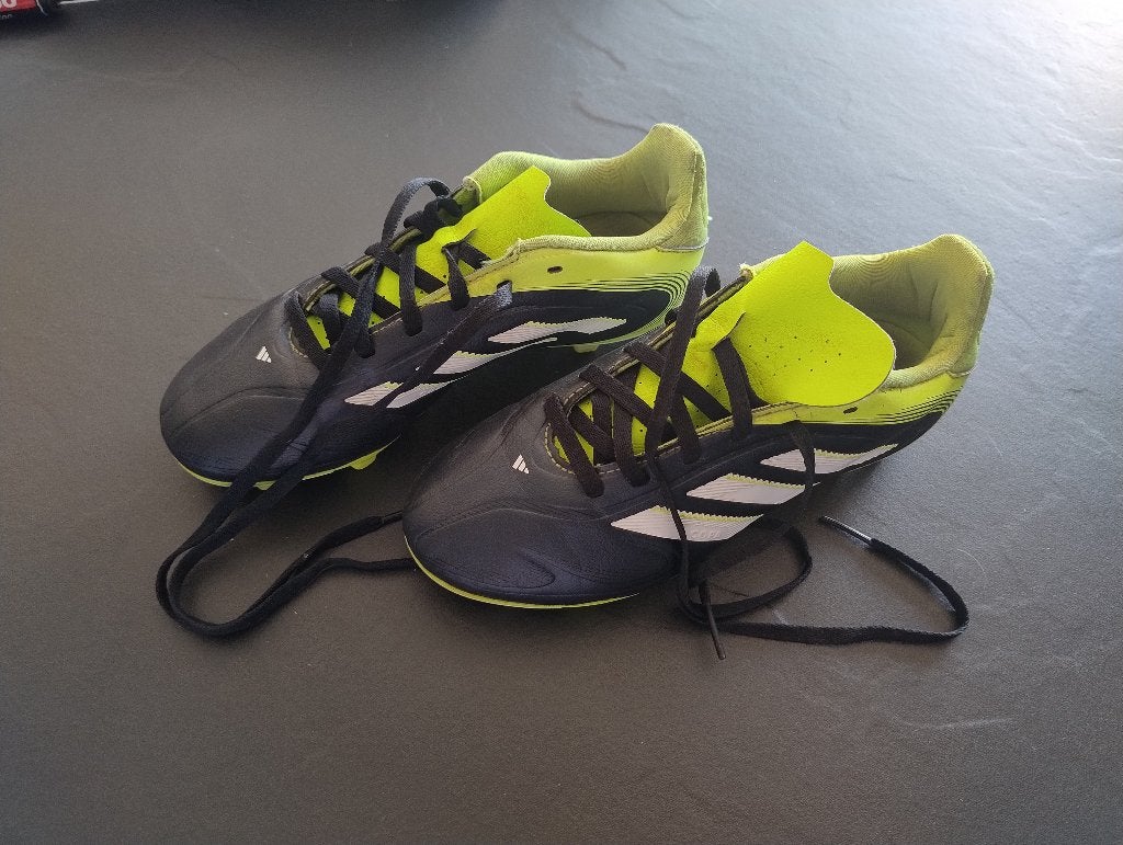 Chaussure de foot Adidas, Enlèvement, Utilisé, Chaussures