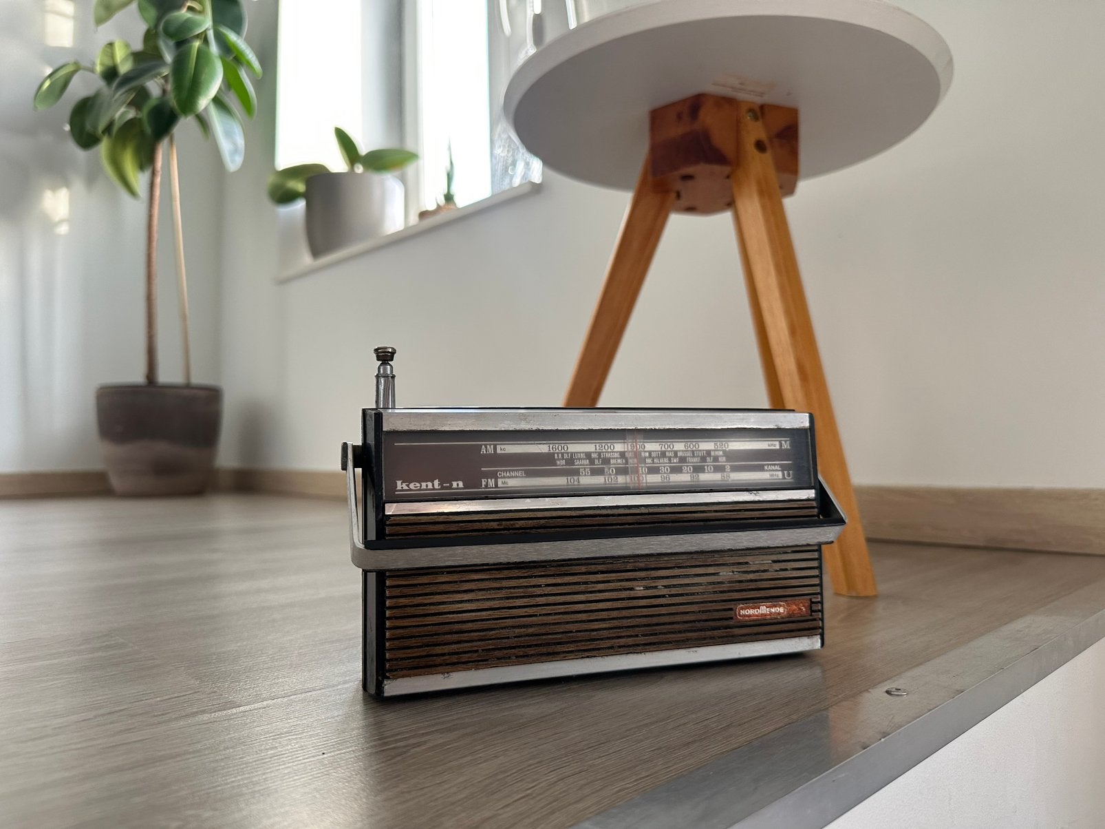 Nordmende Kent-N – Radio vintage portable – fonctionne, Enlèvement ou Envoi, Utilisé, Transistor