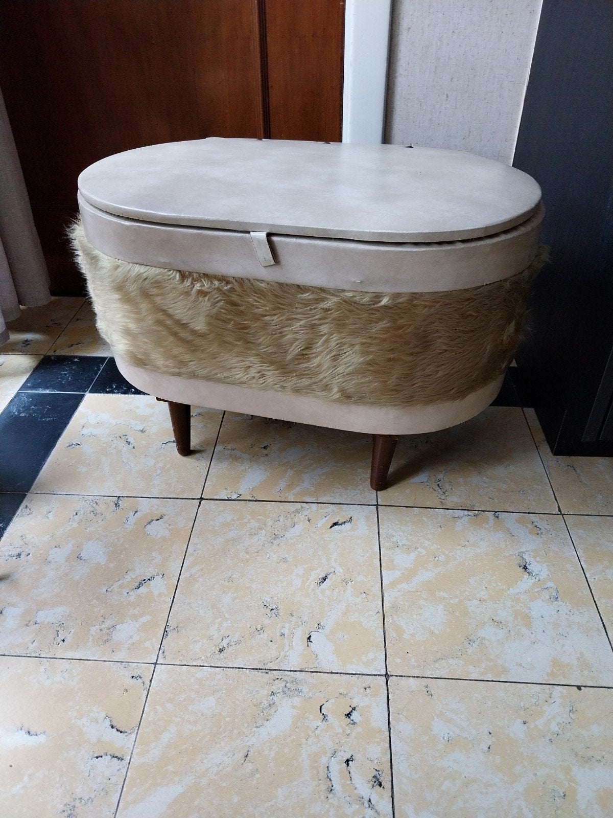 Vintage hocker/ poef, Antiek en Kunst, Ophalen