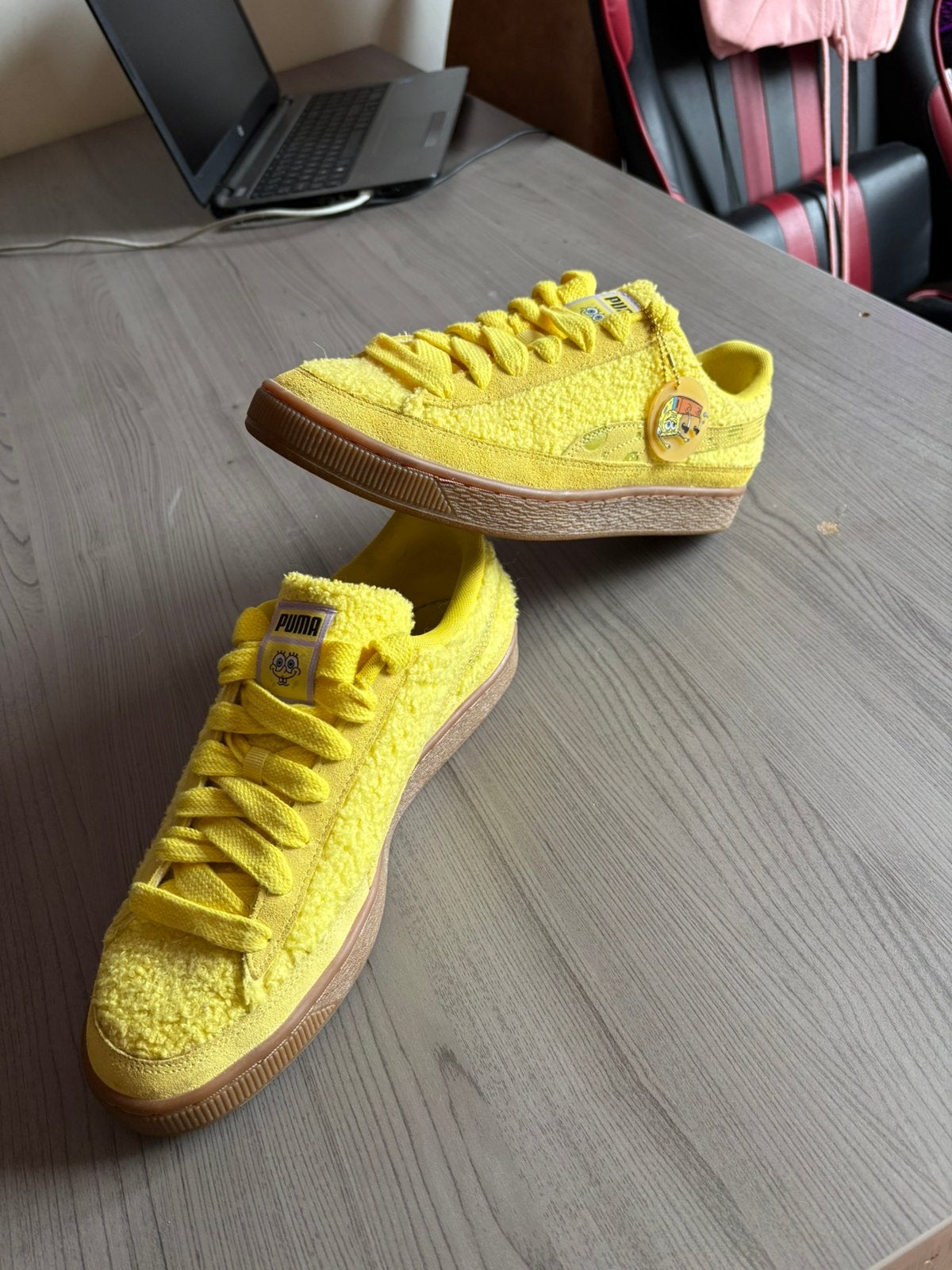 Puma suede x Spongebob SquarePants sneakers - maat 43, Kleding | Heren, Ophalen, Overige kleuren, Zo goed als nieuw, Sneakers