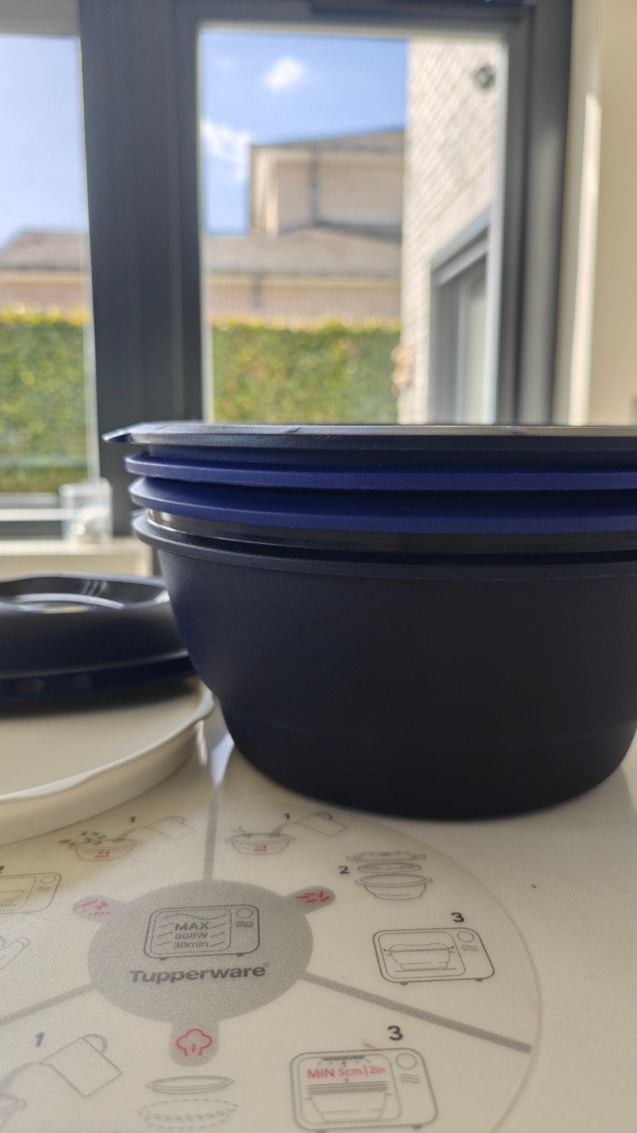 Tupperware - Micro Urbain Family + 2 kookboeken met recepten, Ophalen of Verzenden, Zo goed als nieuw, Blauw, Magnetronbestendig