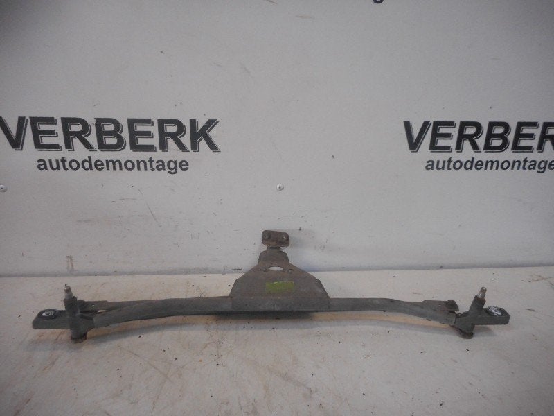 MECANISME ESSUIE-GLACE Volvo 440 (01-1988/12-1996) (417247), Robert Bosch AG, Robert-Bosch-Allee 1
74232  Abstatt, DE, Engineering@bosch.com