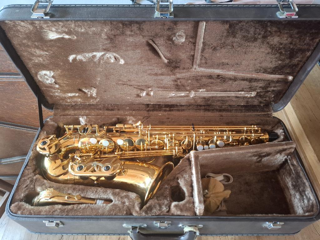 Yanagisawa Alto A050, Muziek en Instrumenten, Ophalen, Zo goed als nieuw, Alt, Met koffer