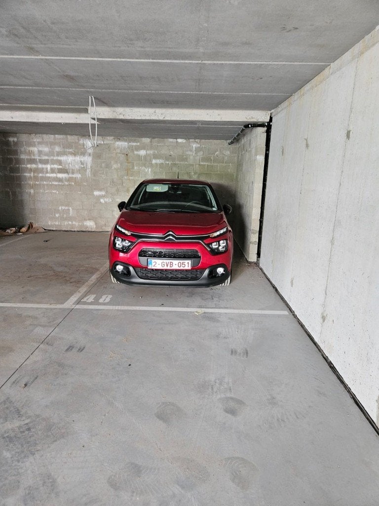 Place de parc intérieure à louer, Immo, Garages & Places de parking, Province du Brabant flamand
