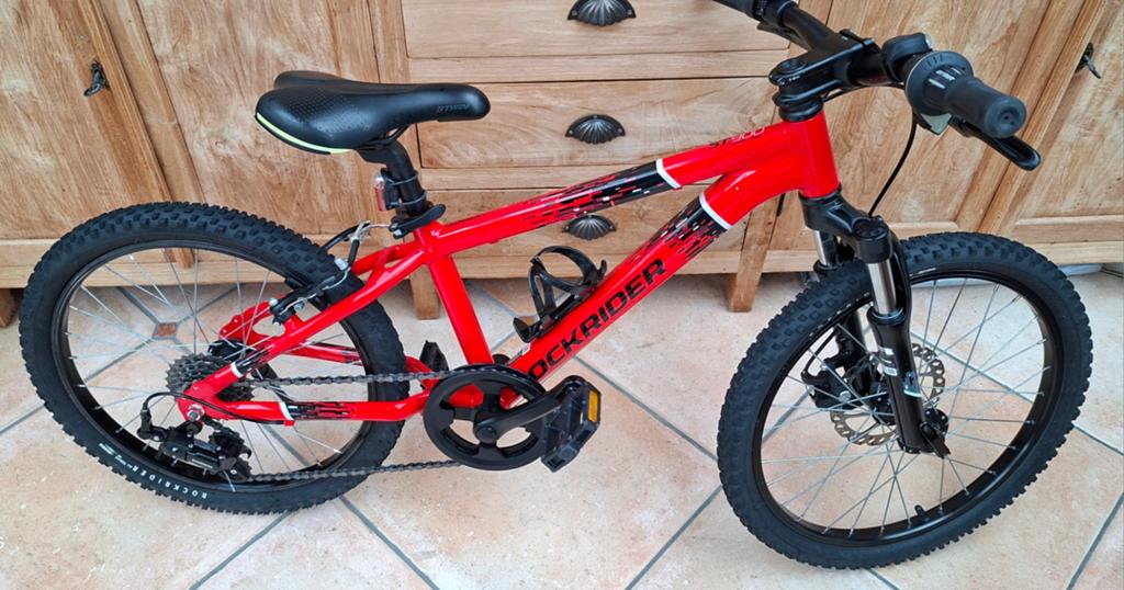 Vtt vélo rockrider st900 20p / 6 vitesses comme neuf, Vélos & Vélomoteurs, Vélos | BMX & Freestyle, Rockrider Décathlon, Frein sur jante