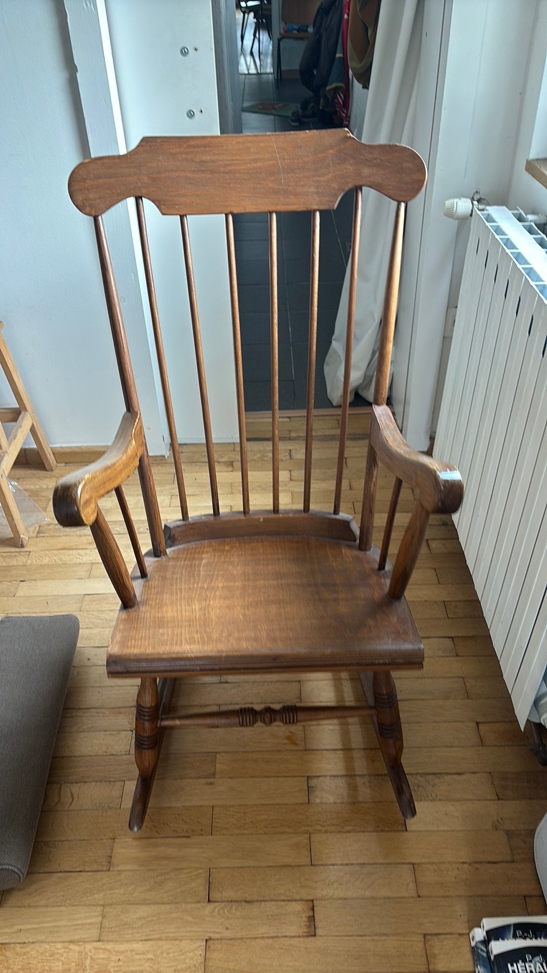 Fauteuil a bascule en bois, Enlèvement, Utilisé, Bois