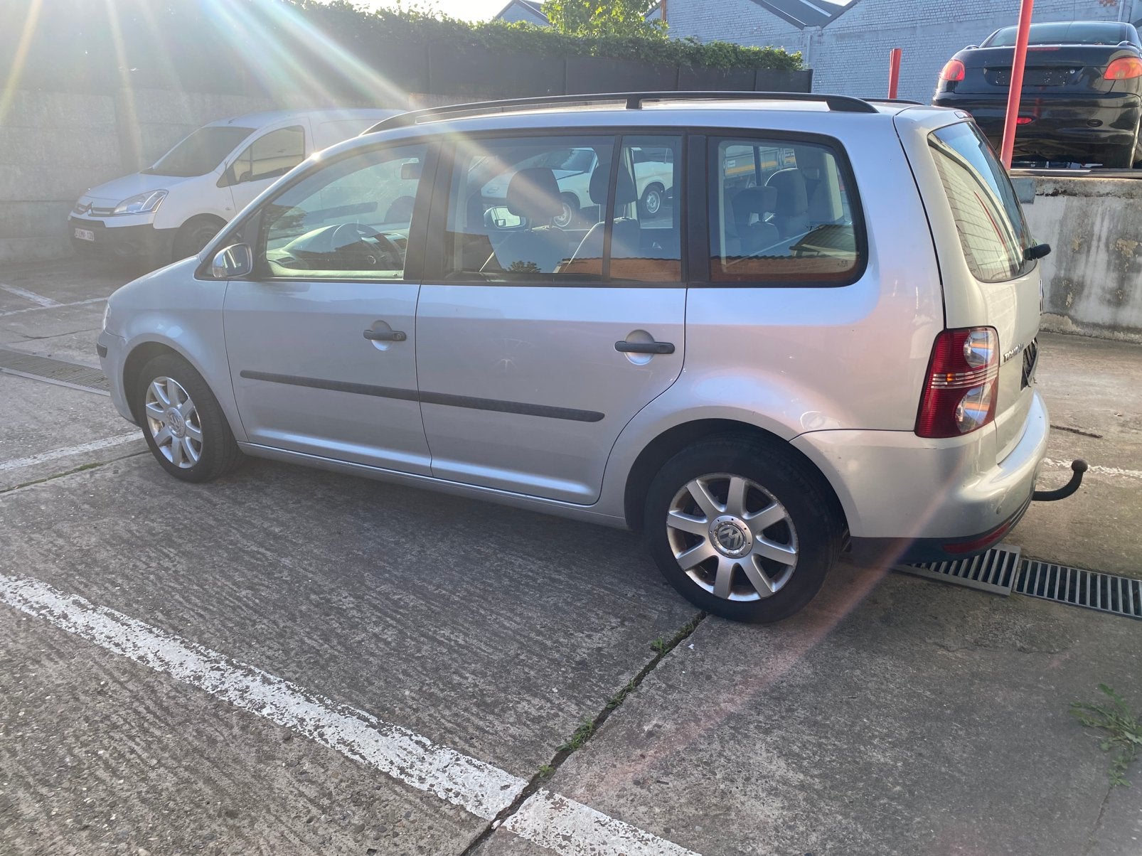 VW Touran 1.9 TDI, Autos, Argent ou Gris, Achat, Entreprise, Boîte manuelle