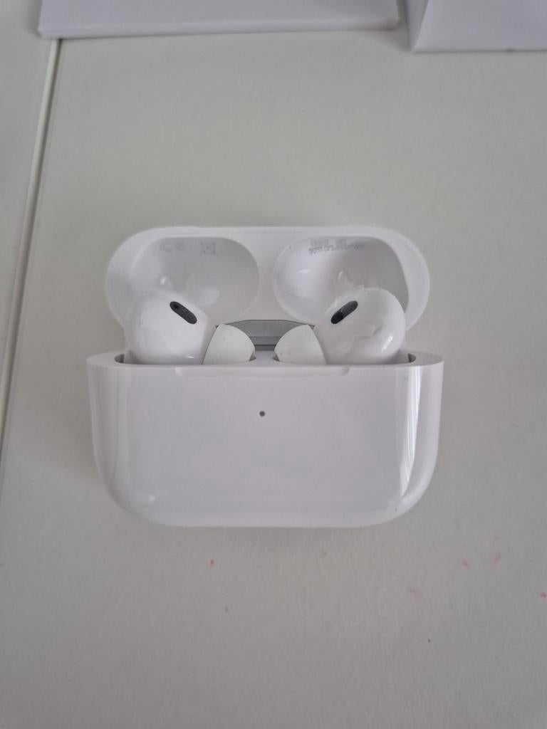 Airpods pro 2 neufs dans leur boîte avec suppression active, Neuf, Enlèvement ou Envoi, Réduction active du bruit, Apple