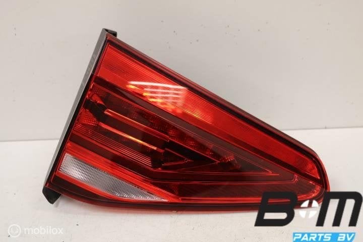 Achterlicht in klep links VW Touran 5T 5TA945307, Utilisé
