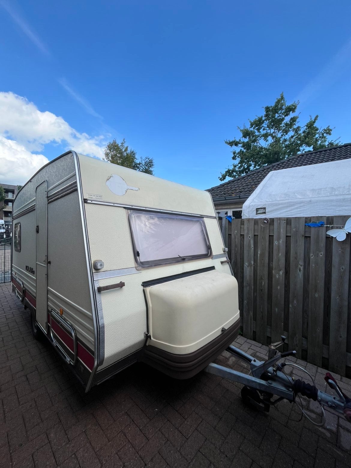 Joli burstner avec auvent, Caravanes & Camping, Caravanes, Auvent, 750 - 1000 kg, Particulier, Bürstner