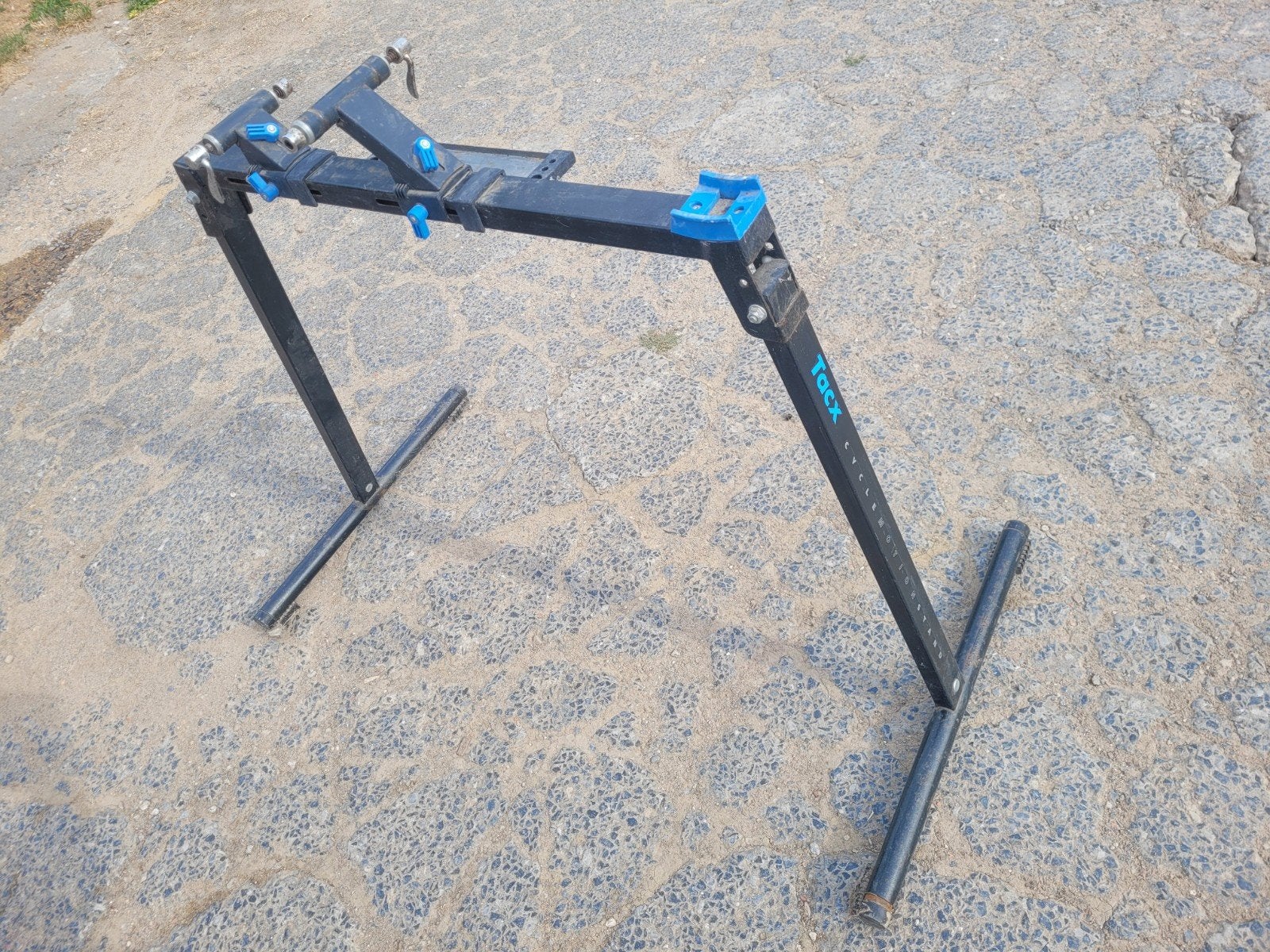 tack fietsen standaard, Ophalen, Gebruikt