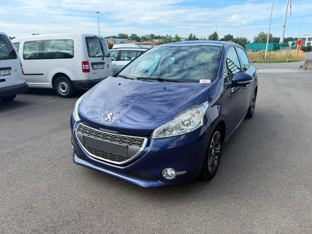 Peugeot 208 (Numéro de stock 20472), Cuir, Euro 5, Achat, 50 kW