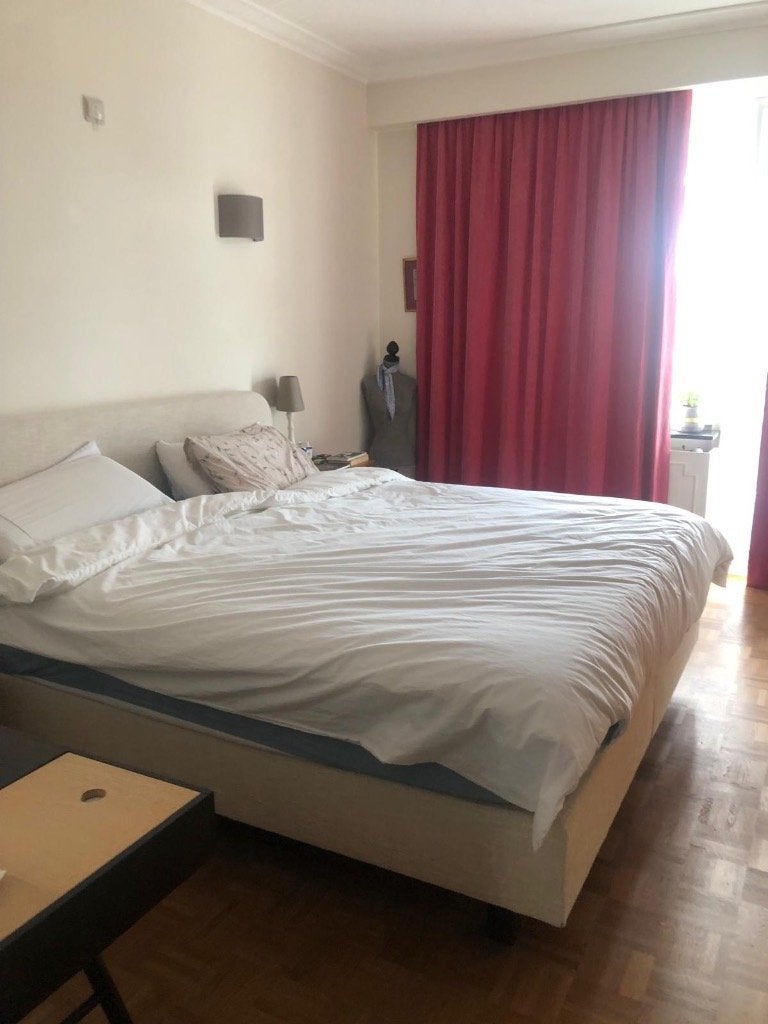 Cadre / tête de lit et matelas neufs (180 x 200 x 66 cm), Maison & Meubles, Neuf, Tissu, Queen size, Enlèvement