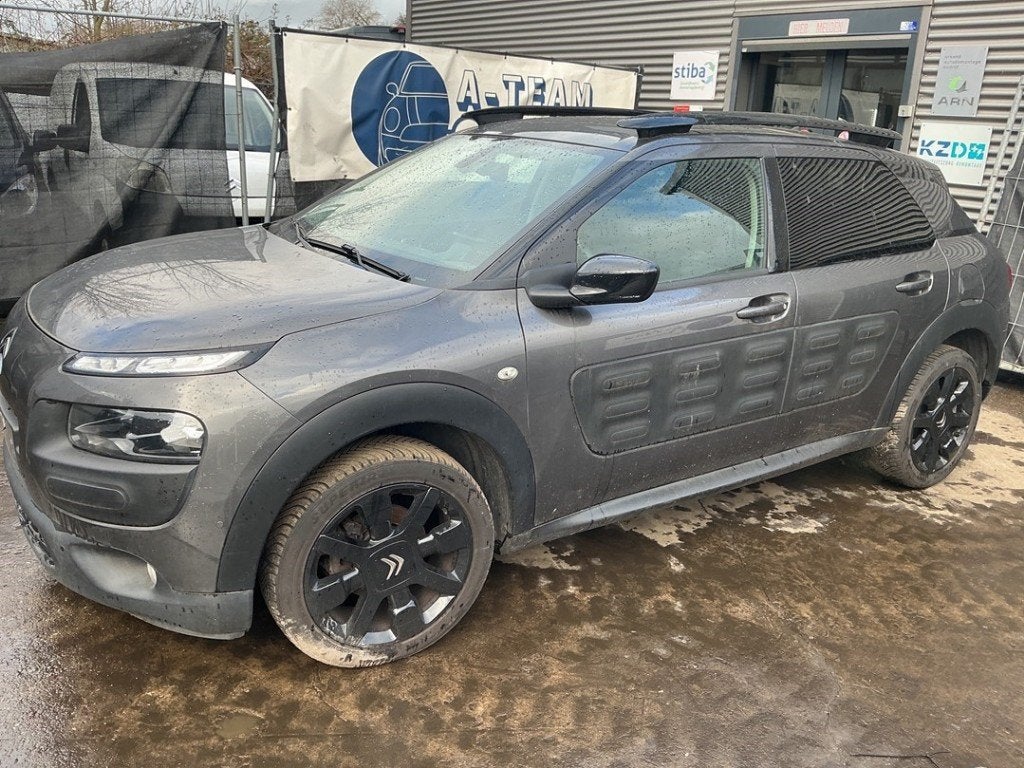 AILE AVANT GAUCHE C4 Cactus (0B / 0P) (|9801112580|), Utilisé, Avant, Citroën, Garde-boue