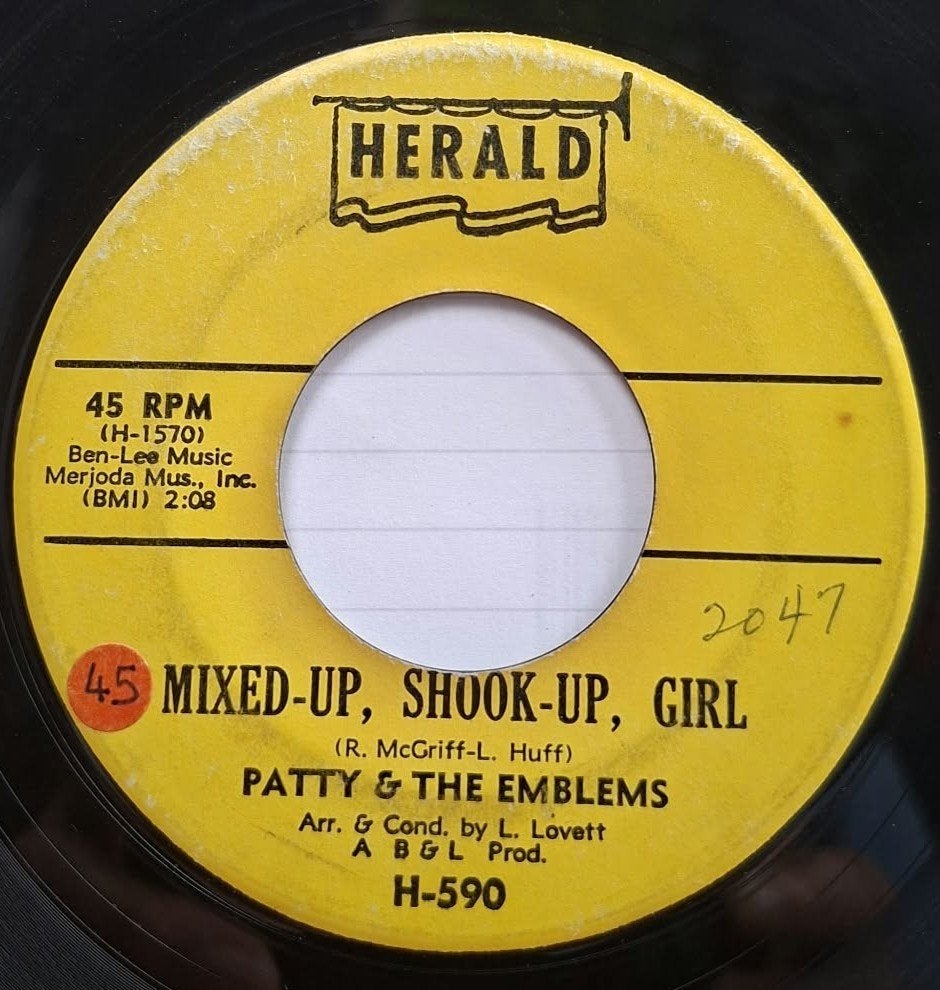 Patty & The Emblems / Mixed-Up, Shook-Up Girl * Popcorn *, Enlèvement ou Envoi, 7 inch, Utilisé, Housse de protection extérieure