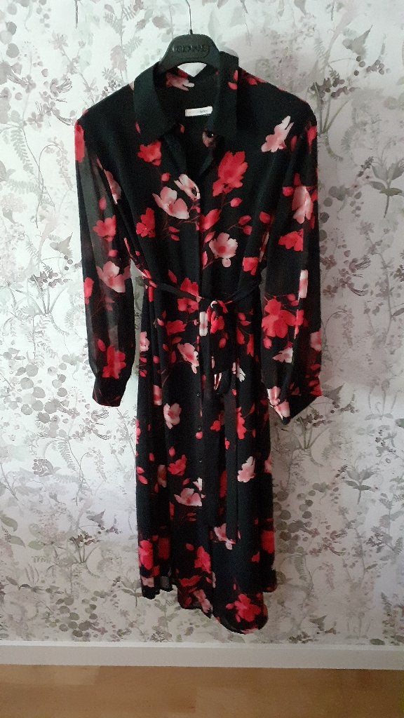 Luchtig gebloemd zomerkleedje - Atmos fashion, Kleding | Dames, Jurken, Maat 38/40 (M), Atmos fashion, Ophalen of Verzenden, Zo goed als nieuw