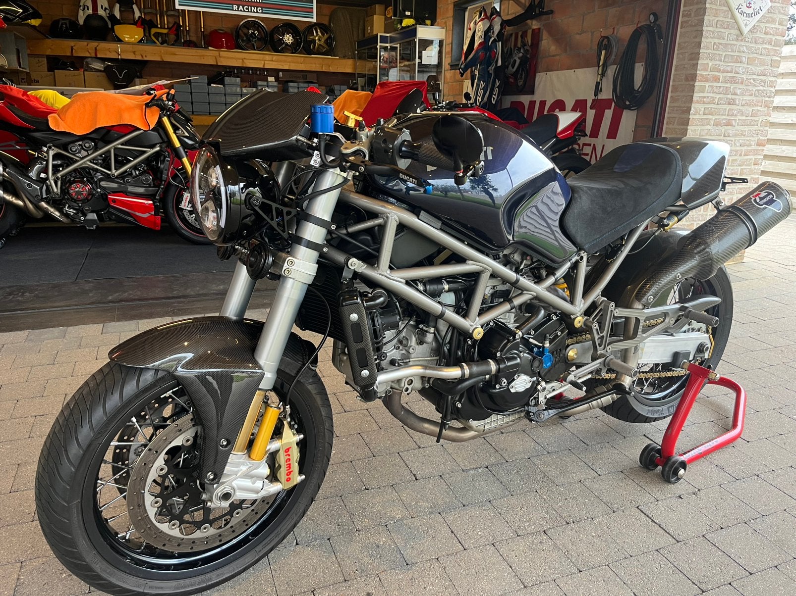 Ducati monster S4, Particulier
