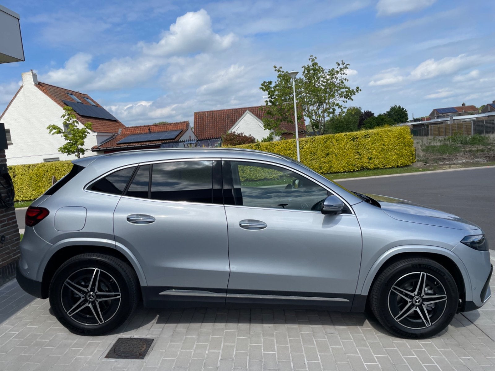 Mercedes-Benz EQA 250+ 70,5 kwh Business Star edition (2026), Auto's, 4 zetels, Leder en Stof, Elektrisch, 5 deurs
