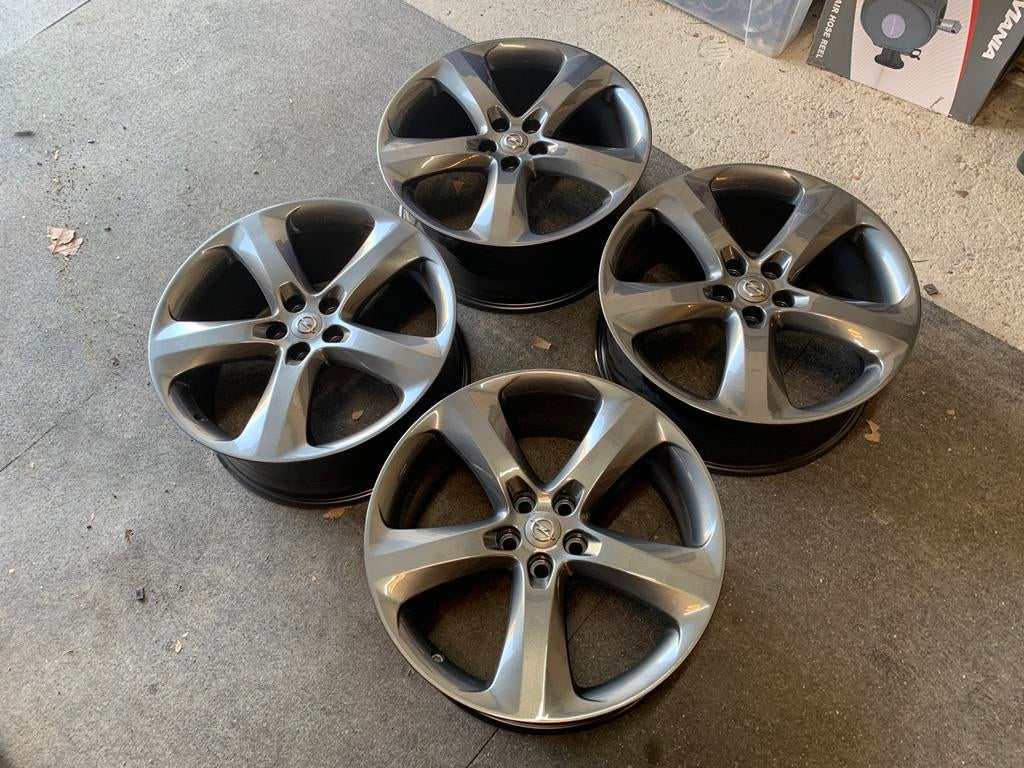 19 inch orginele Opel set ! nieuwstaat ! 5x105, Auto-onderdelen, Ophalen, 19 inch, Banden en Velgen