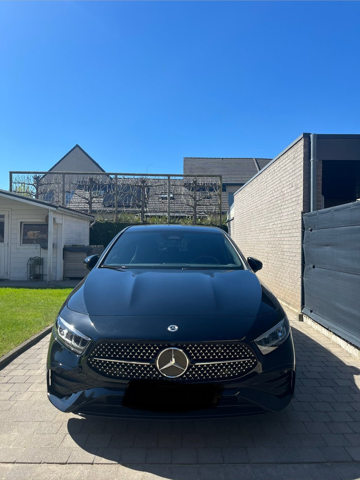 Mercedes a180 amg line, Auto's, 4 deurs, 4 cilinders, Elektronische parkeerrem, Zwart