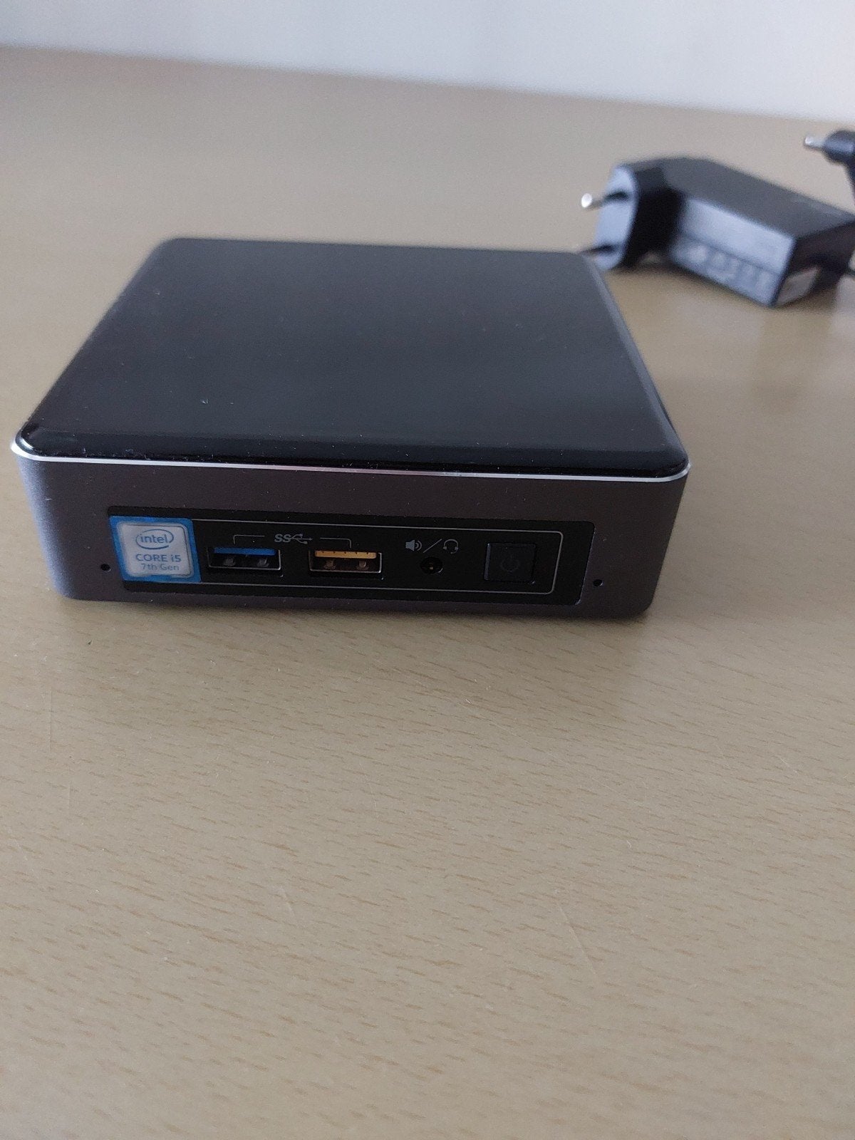 NUC 7, Computers en Software, Ophalen of Verzenden, 8 GB, SSD