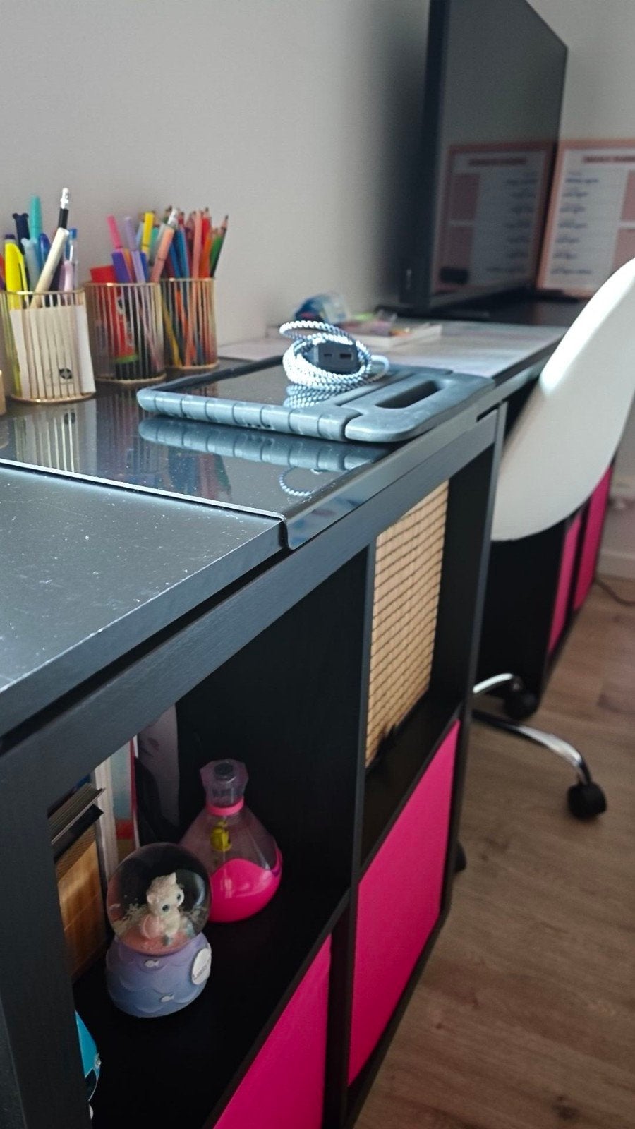 2x kalax kasten ikea met bureaublad, Enlèvement, IKEA, Rose
