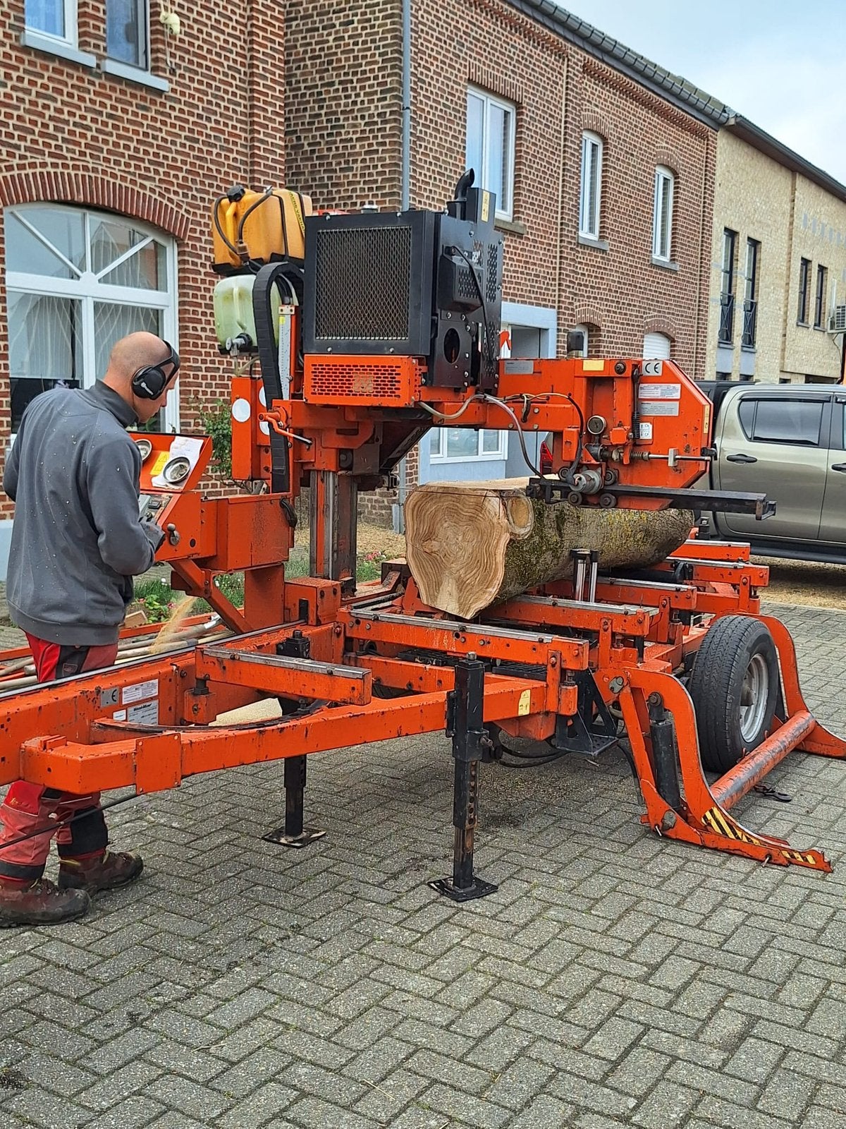 Zagerij met bediening te huur, Enlèvement