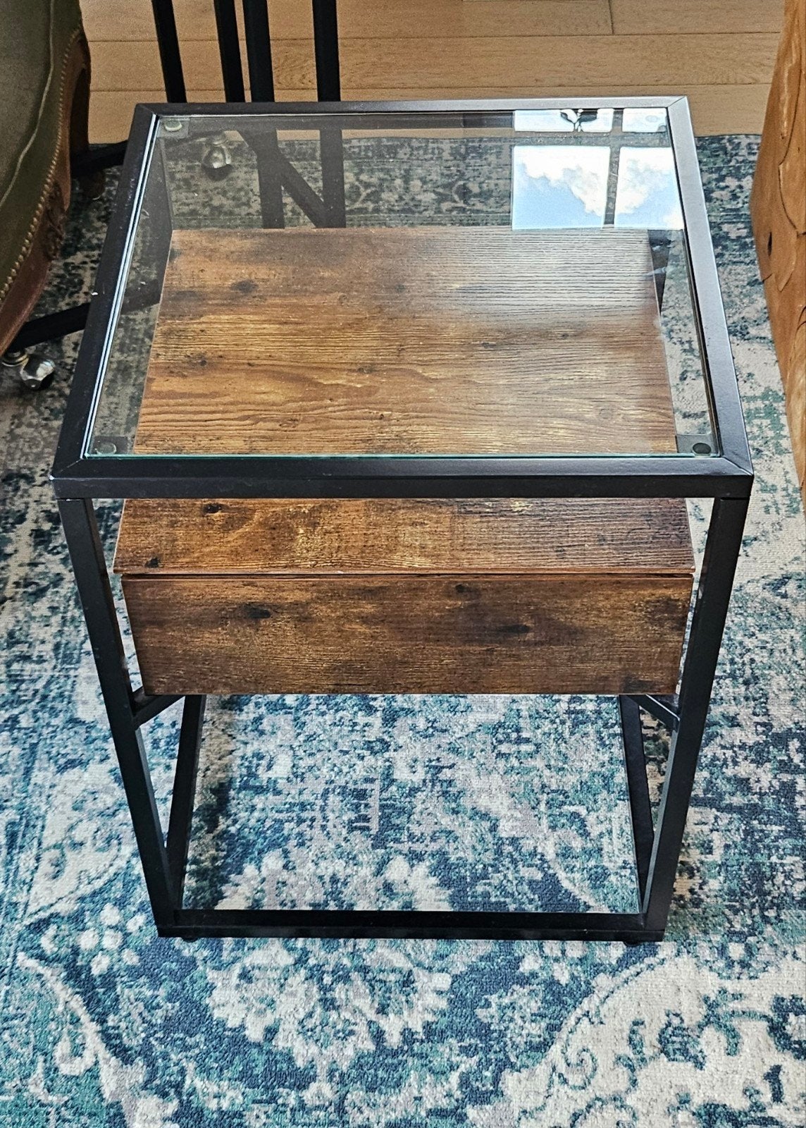 Table d’appoint industrielle avec tiroir – Verre, métal noir, Minder dan 55 cm, Gebruikt, Vierkant, Industriel