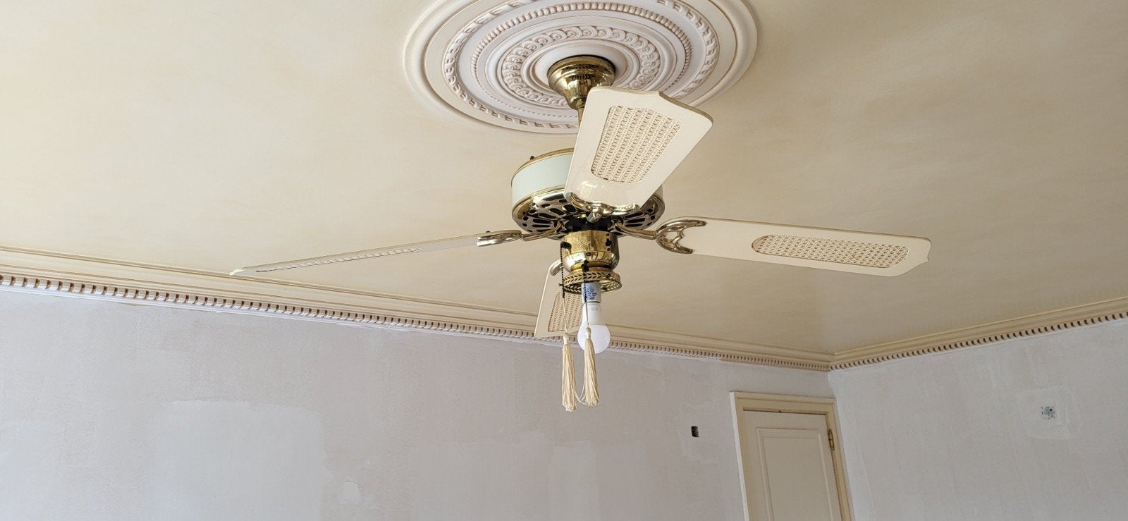 Ventilator lamp plafon, Ophalen