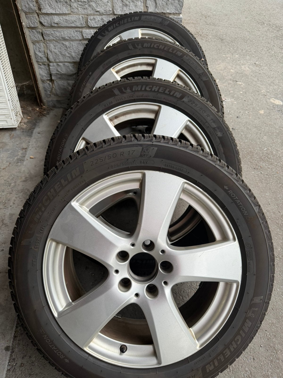 Mercedes w205 17 inch originele velgen met michelin banden, Ophalen, Nieuw, 17 inch, Winterbanden