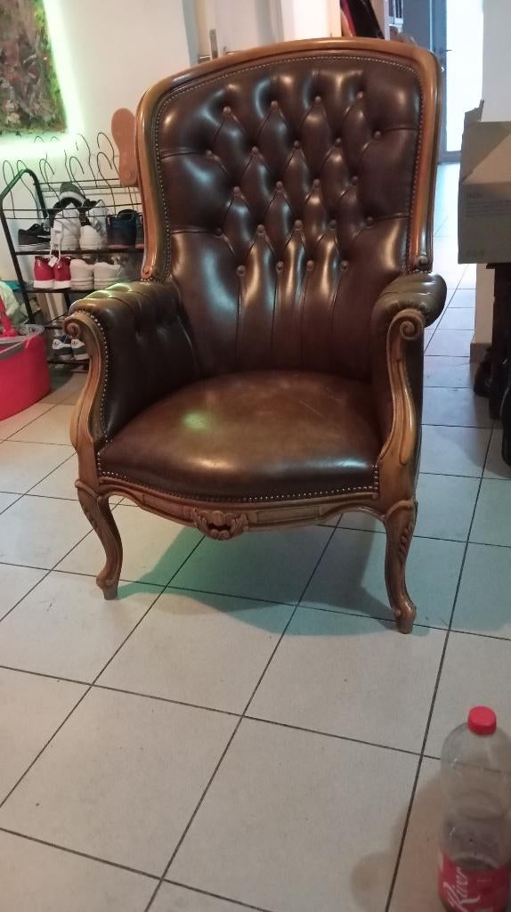 Fauteuil aspect Chesterfield en cuir marron foncé, 75 à 100 cm, Barok, Moins de 150 cm, Banc droit