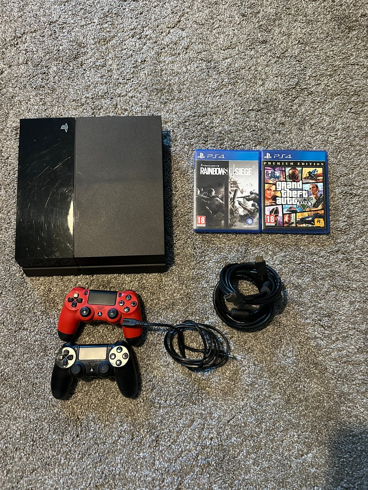 Playstation 4 - 2 manettes - Rainbow Six Siege - GTAv, 500 GB, Enlèvement, Utilisé, Avec 2 manettes