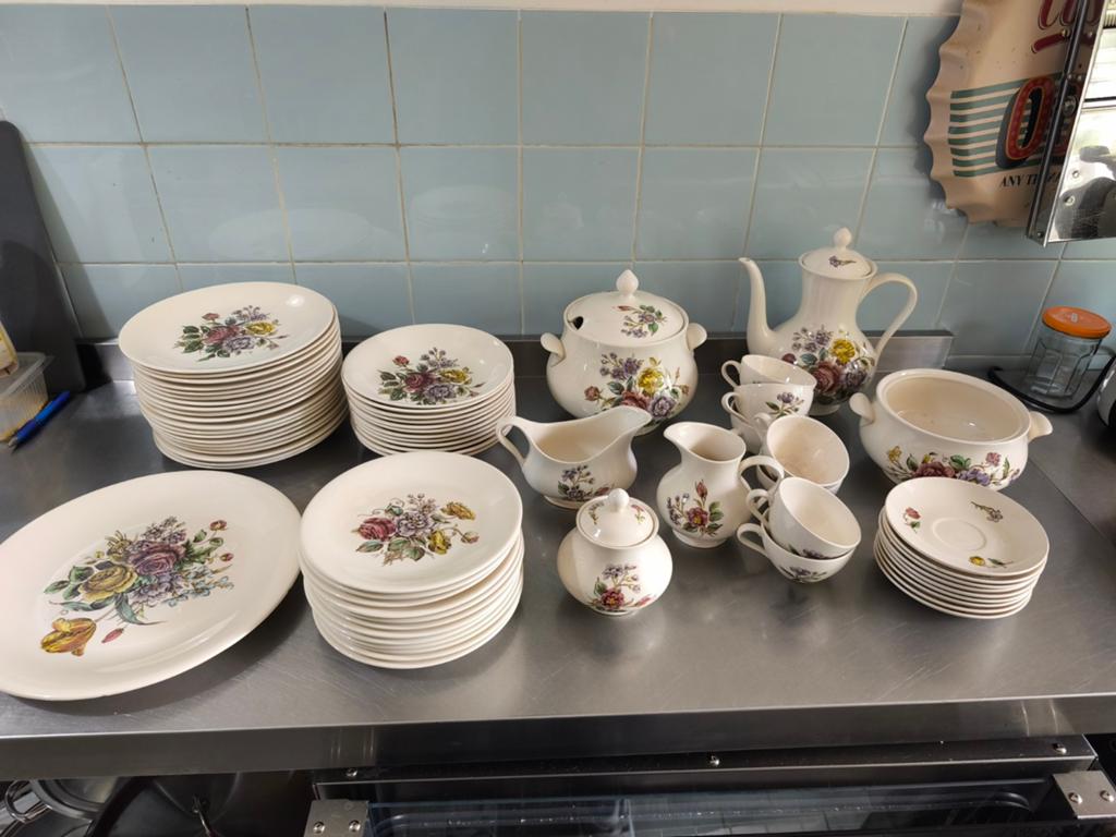Service Villeroy et boch Saar Bouquet, Antiek en Kunst, Antiek | Servies compleet, Ophalen