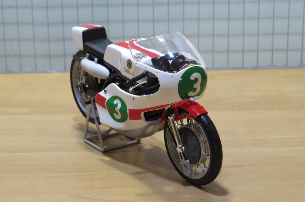 Phil Read Yamaha RD05 1968 1:12, Hobby & Loisirs créatifs, Voitures miniatures | 1:5 à 1:12, Neuf, Moteur, 1:9 à 1:12, Enlèvement ou Envoi
