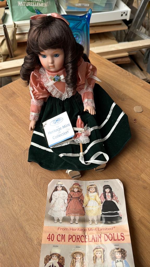 Ancienne poupee 40cm porcelaine - Brooke, Collections, Poupées, Enlèvement, Utilisé, Poupée