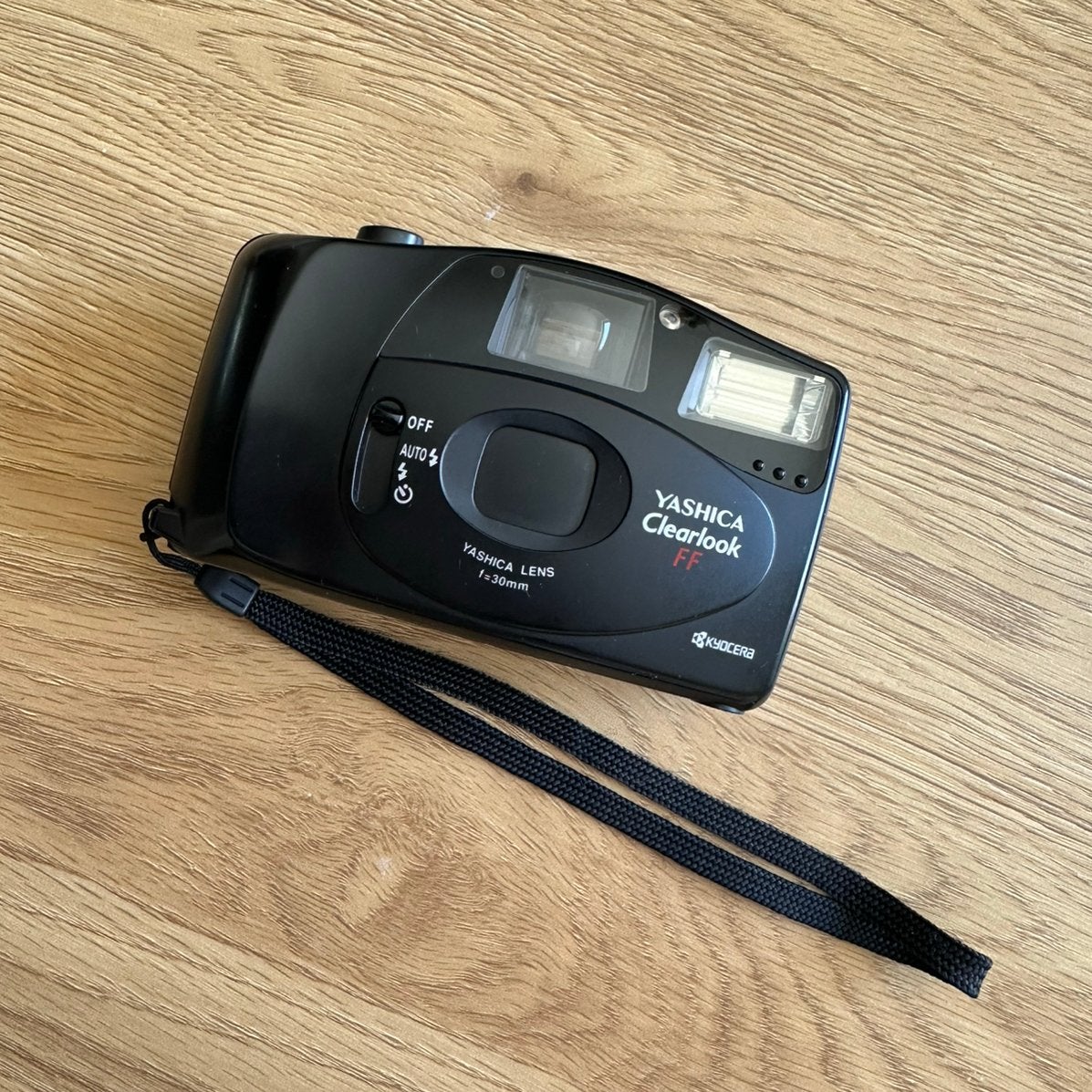 Yashica Clearlook FF analoge 35mm compactcamera – werkend, Audio, Tv en Foto, Ophalen of Verzenden, Zo goed als nieuw, Compact