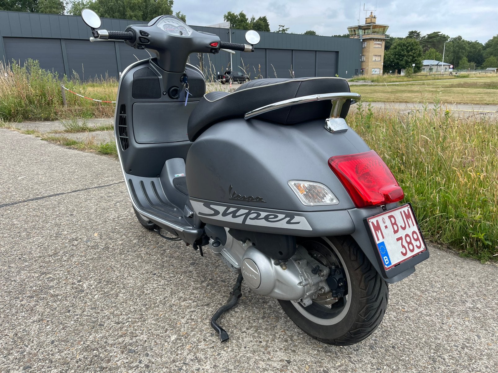 Vespa 300 Super 15000 km/Leo Vince! ! ! ! !, Motos, 278 cm³, Scooter, Entreprise, Occasion
