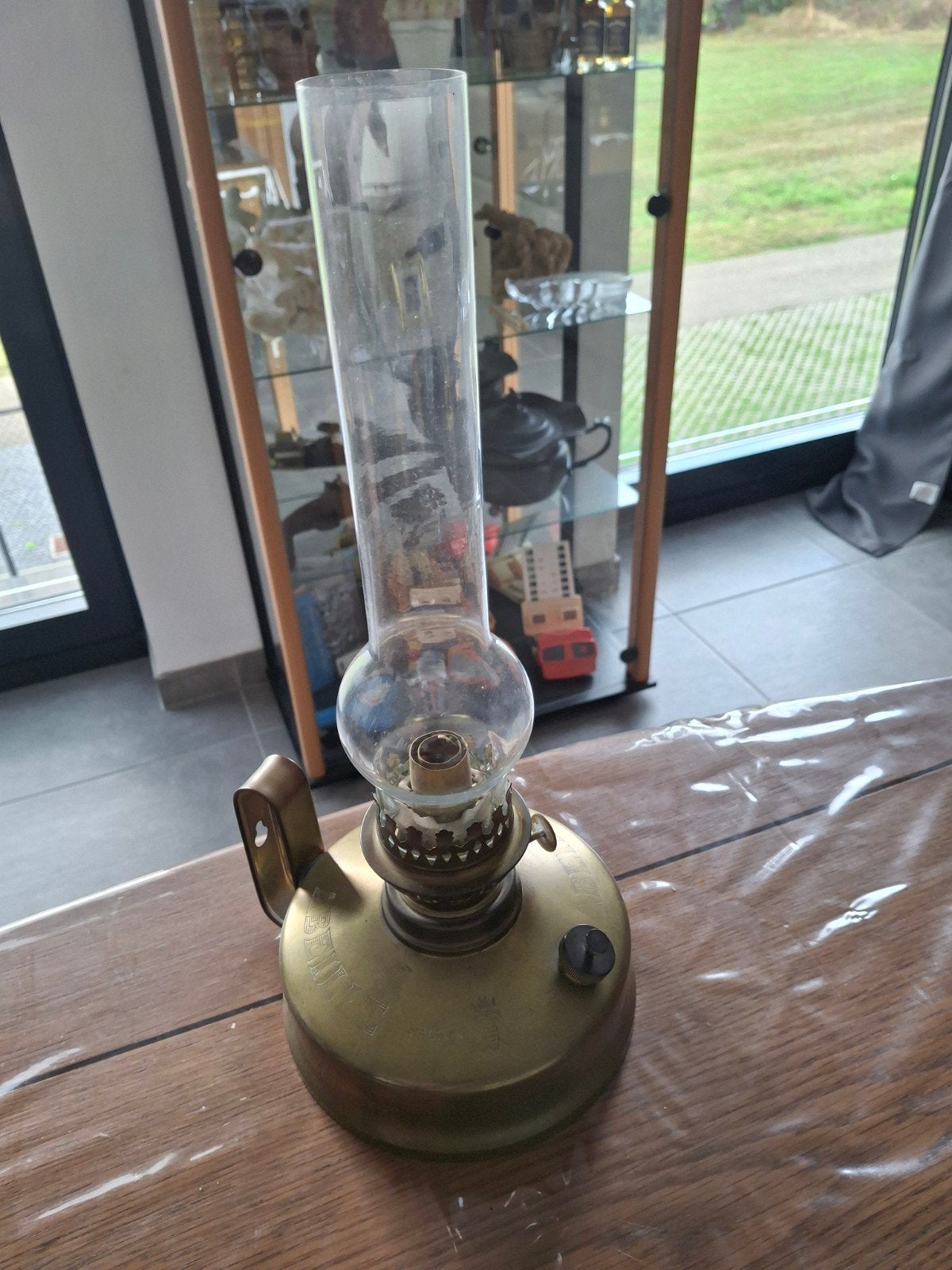 Franse Abeille olie lamp in mooie staat in koper, Antiek en Kunst, Ophalen, Koper