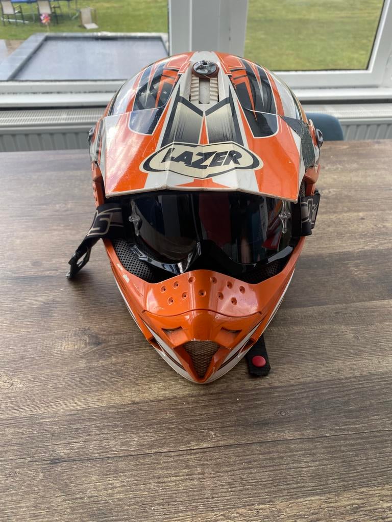 Cross helm Lazer met monteerbare crossbril, Ophalen of Verzenden