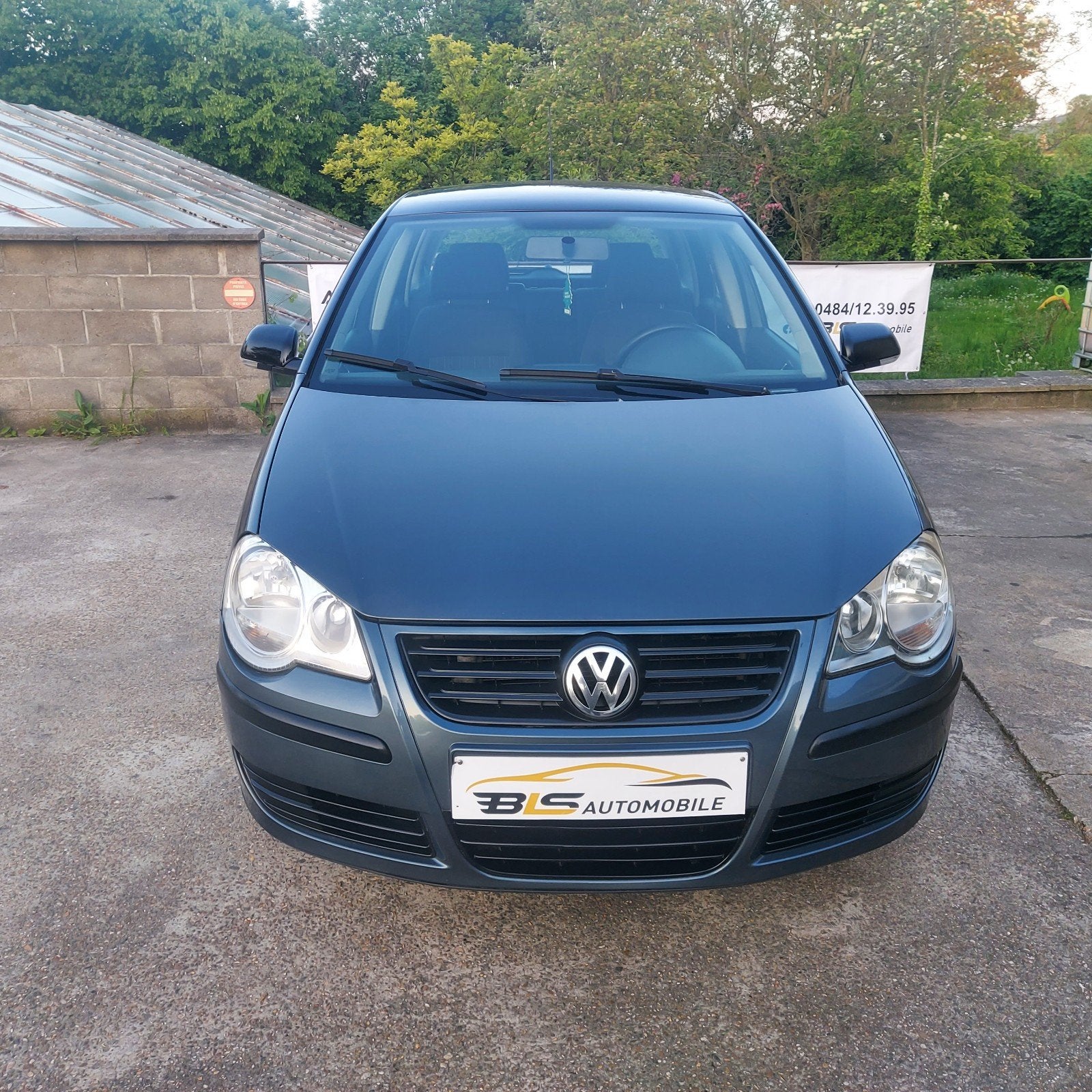 vw polo année 2009 très bon état général 144.00 km, Auto's, Stof, Zwart, Bedrijf, 3 cilinders