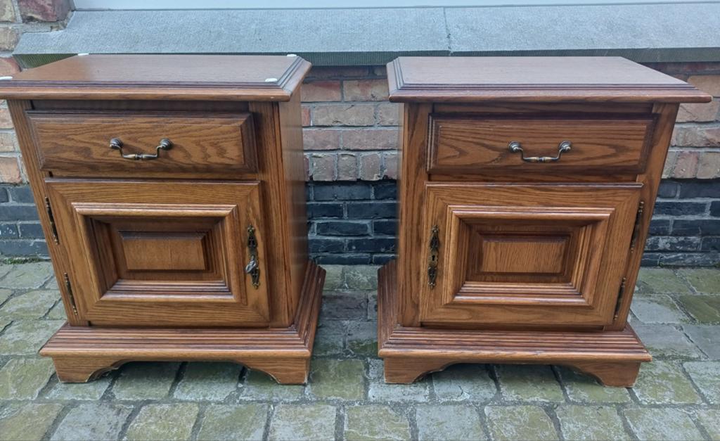Vintage stevige nachtkastjes, Ophalen, Gebruikt