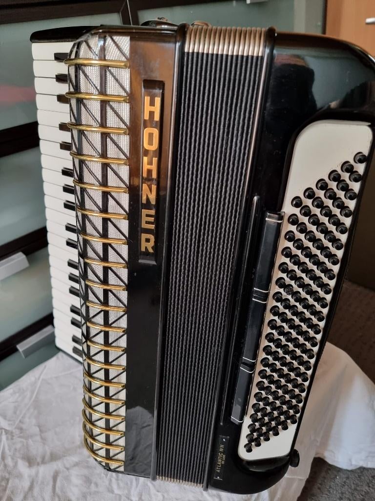 ACCORDEON HOHNER-ATLANTIC 4 N DE LUXE.120 Bass, Musique & Instruments, Comme neuf, Enlèvement, Avec bretelles, 120 basses
