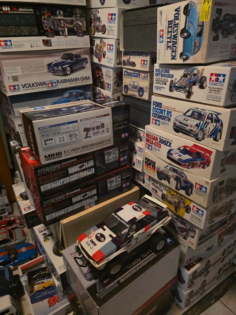 Vous recherchez de vieilles voitures télécommandées Tamiya e, Enlèvement ou Envoi, Utilisé