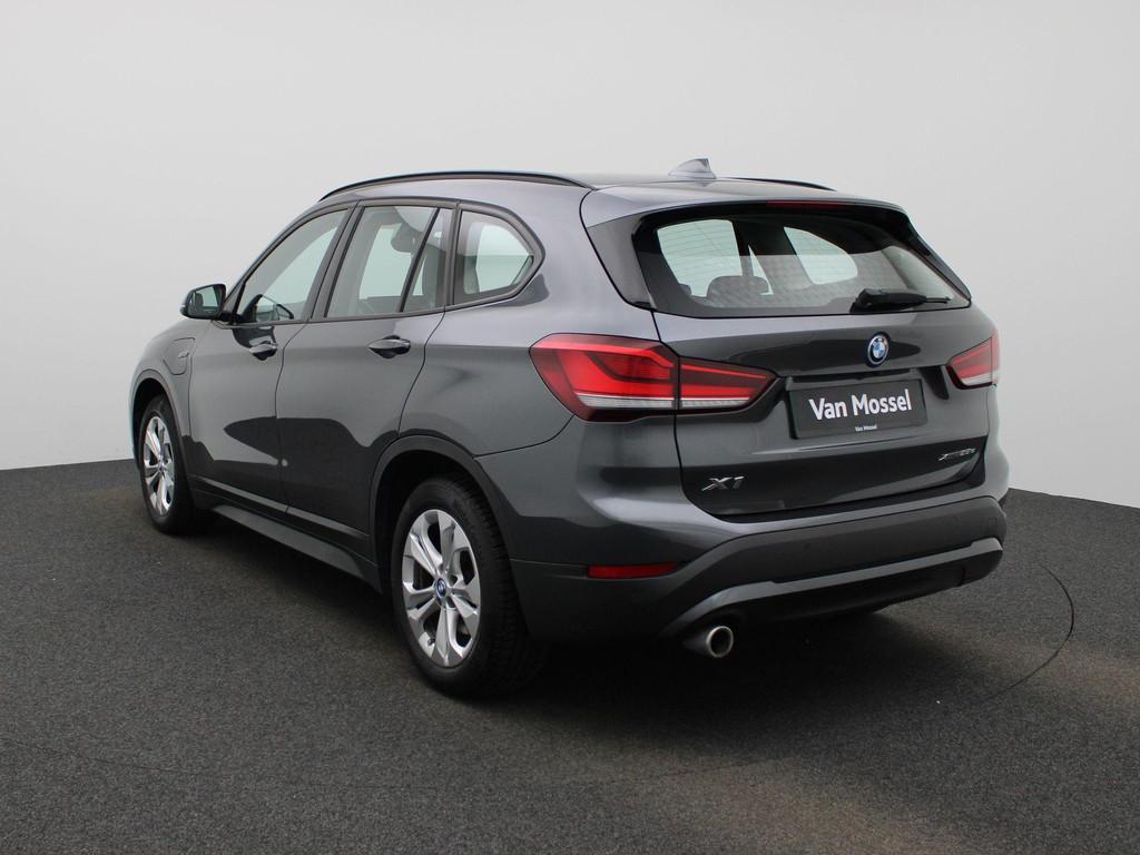 BMW X1 xDrive25e (162 kW), Auto's, Automatische klimaatregeling, Stof, Gebruikt, 1820 kg