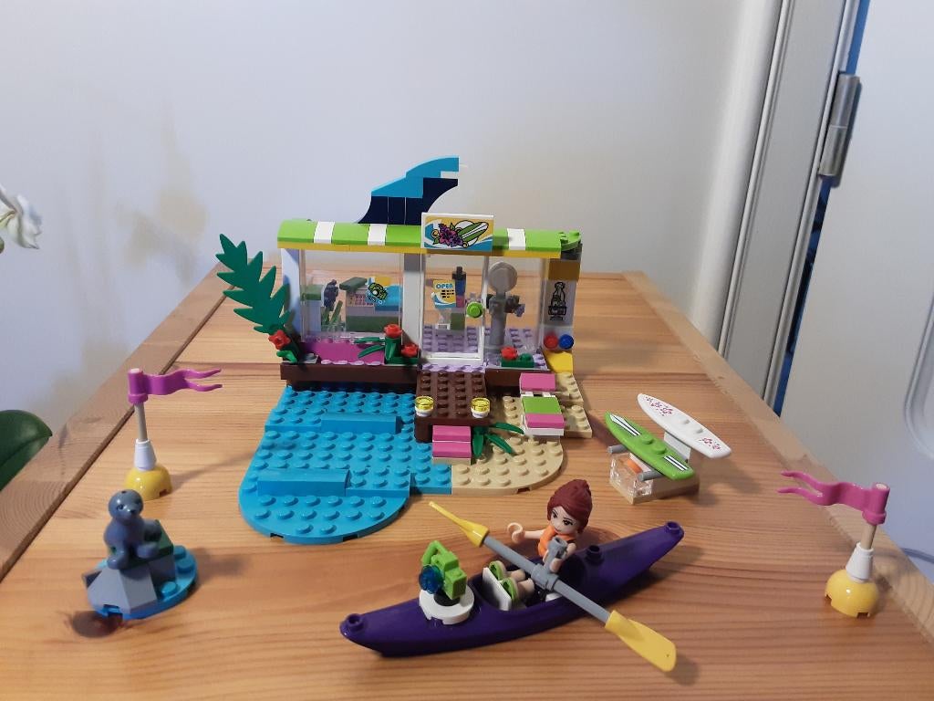 Lego Friends - Mia's surfclub, Kinderen en Baby's, Speelgoed | Duplo en Lego, Lego, Friends, Ophalen of Verzenden, Zo goed als nieuw