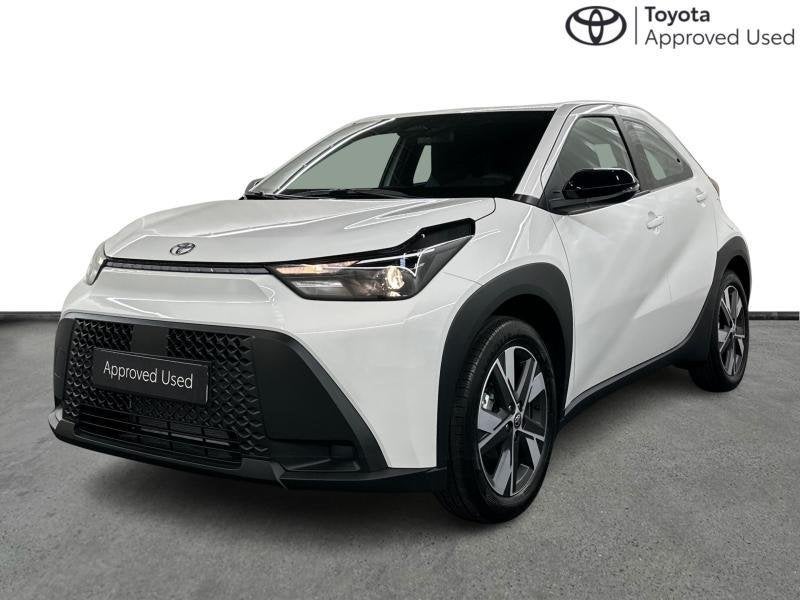 Toyota Aygo 116hp HEV Comfort | heated seats, Automaat, https://public.car-pass.be/vhr/b026017c-87f2-4138-b42a-03edfacbd9ee, Adaptive Cruise Control